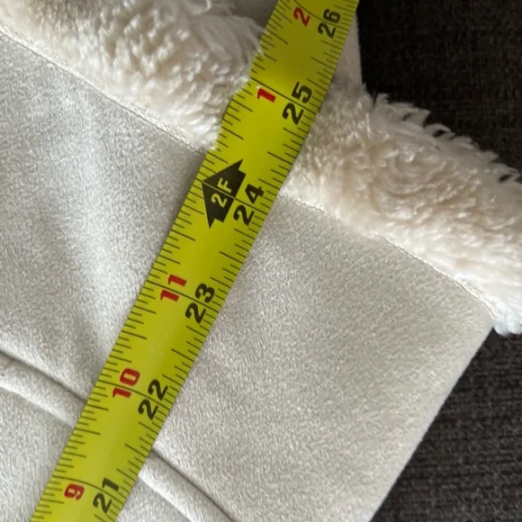 Vintage Cream Faux Fur Hooded Jacket Button Closure Cabincore Nordic Preppy - Picture 12 of 12